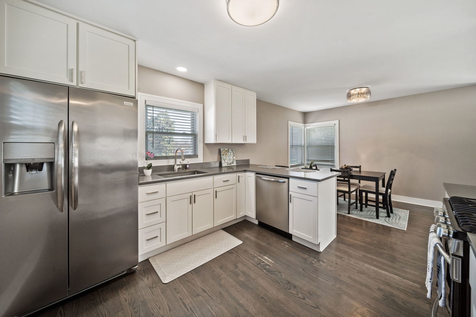 1S336 Buttercup Lane, Villa Park, IL 60181