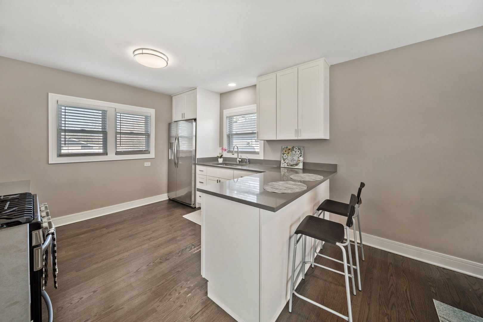 1S336 Buttercup Lane, Villa Park, IL 60181