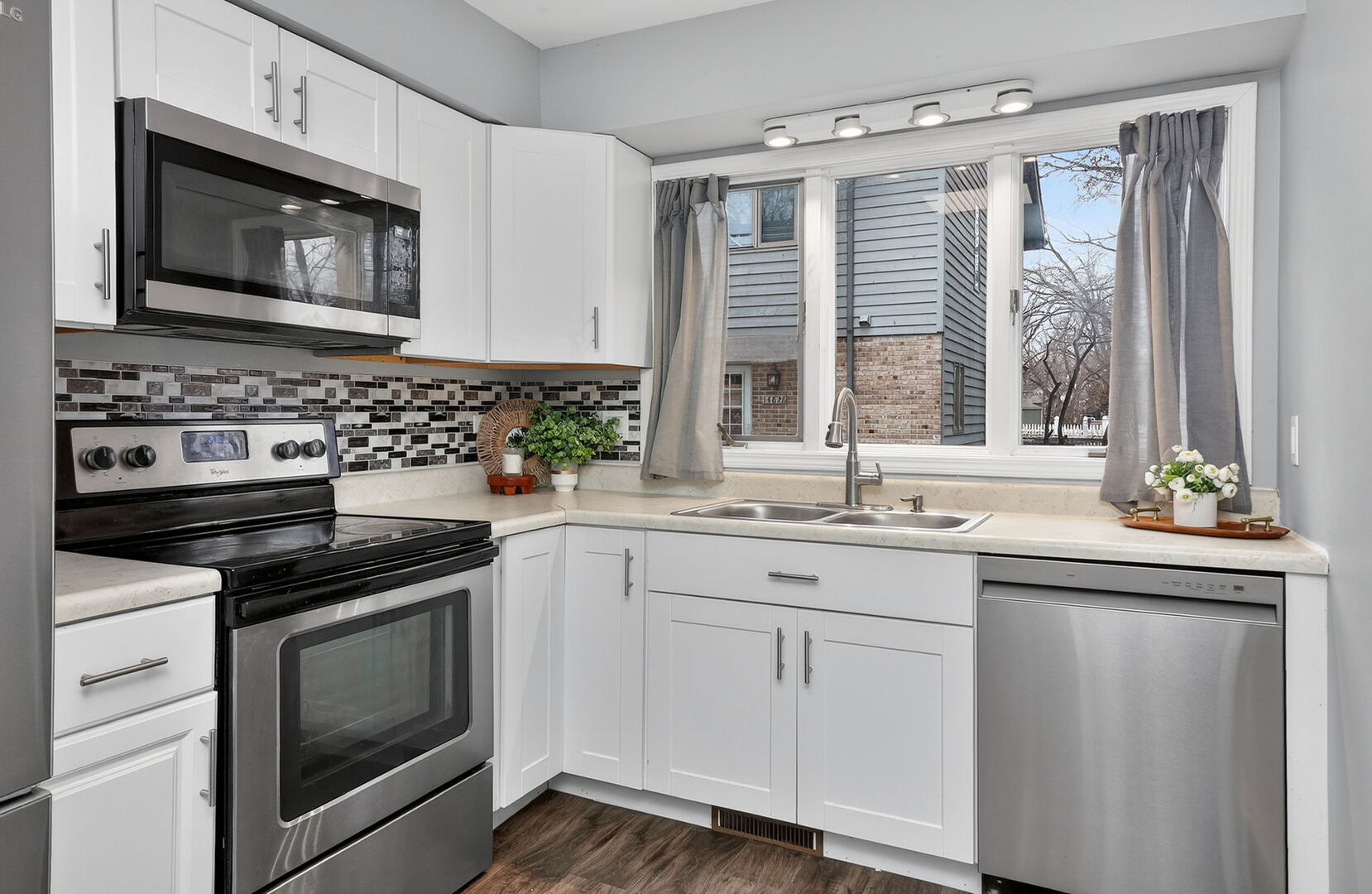 14816 S Penn Road, Plainfield, IL 60544