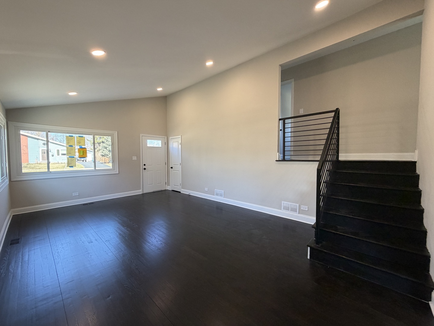 665 Easy Street, Glendale Heights, IL 60139