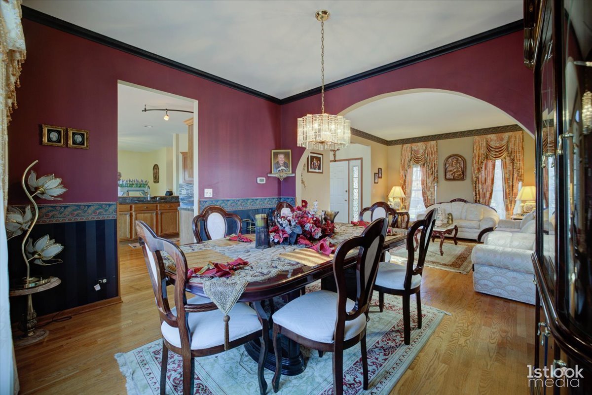 220 Carroll Way, Bartlett, IL 60103