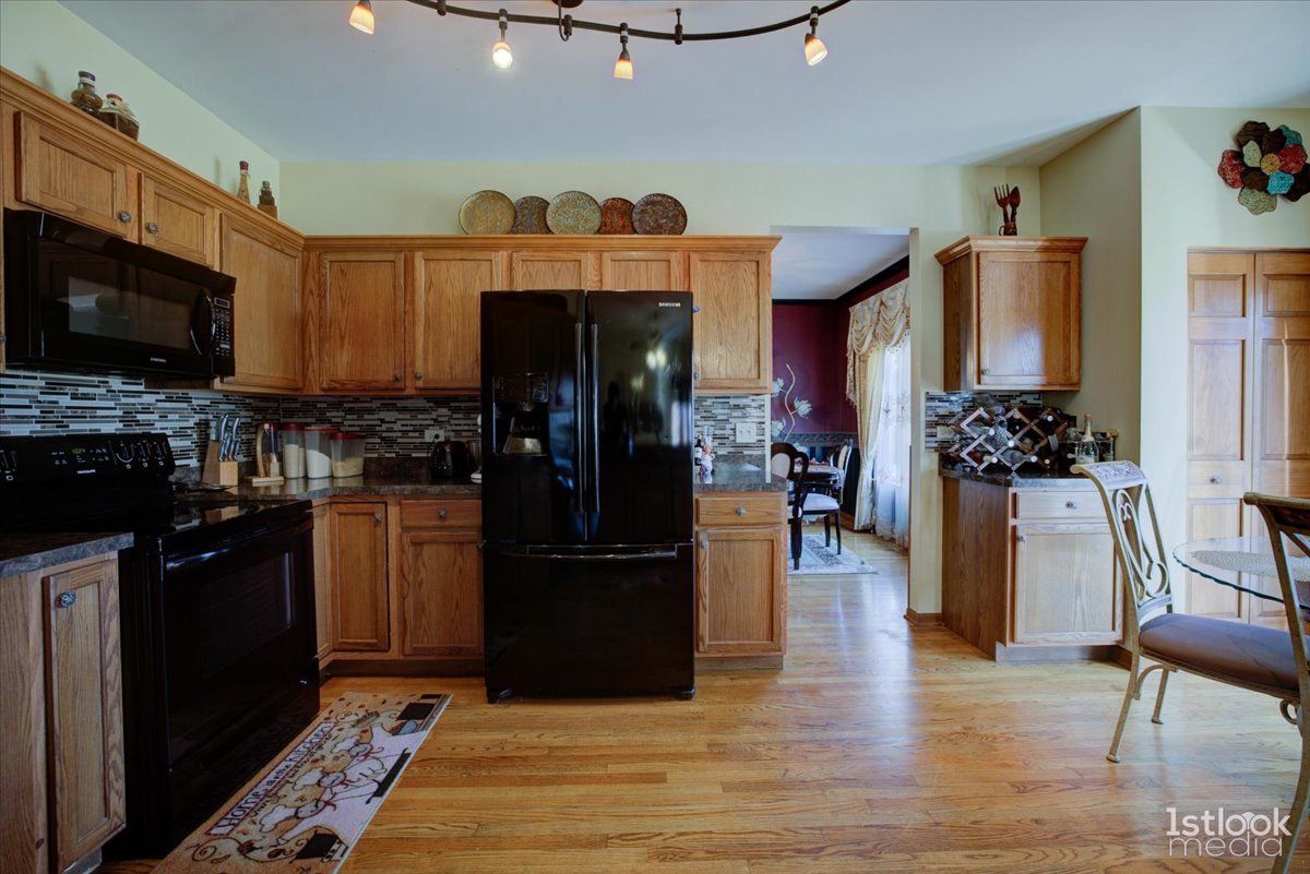 220 Carroll Way, Bartlett, IL 60103