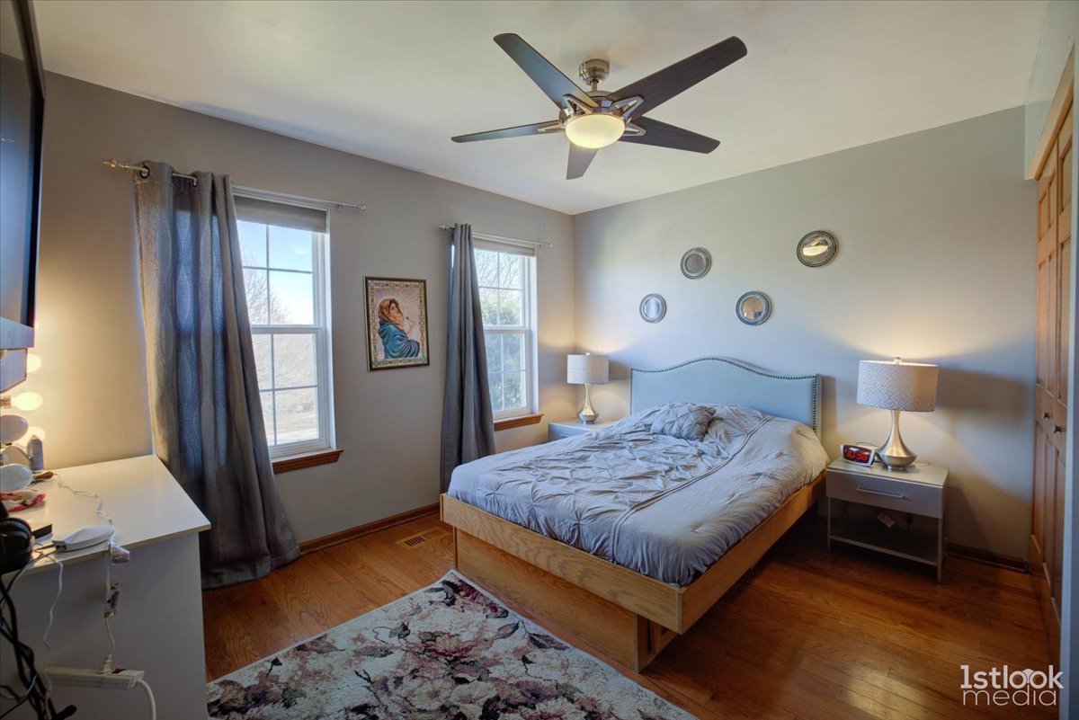 220 Carroll Way, Bartlett, IL 60103