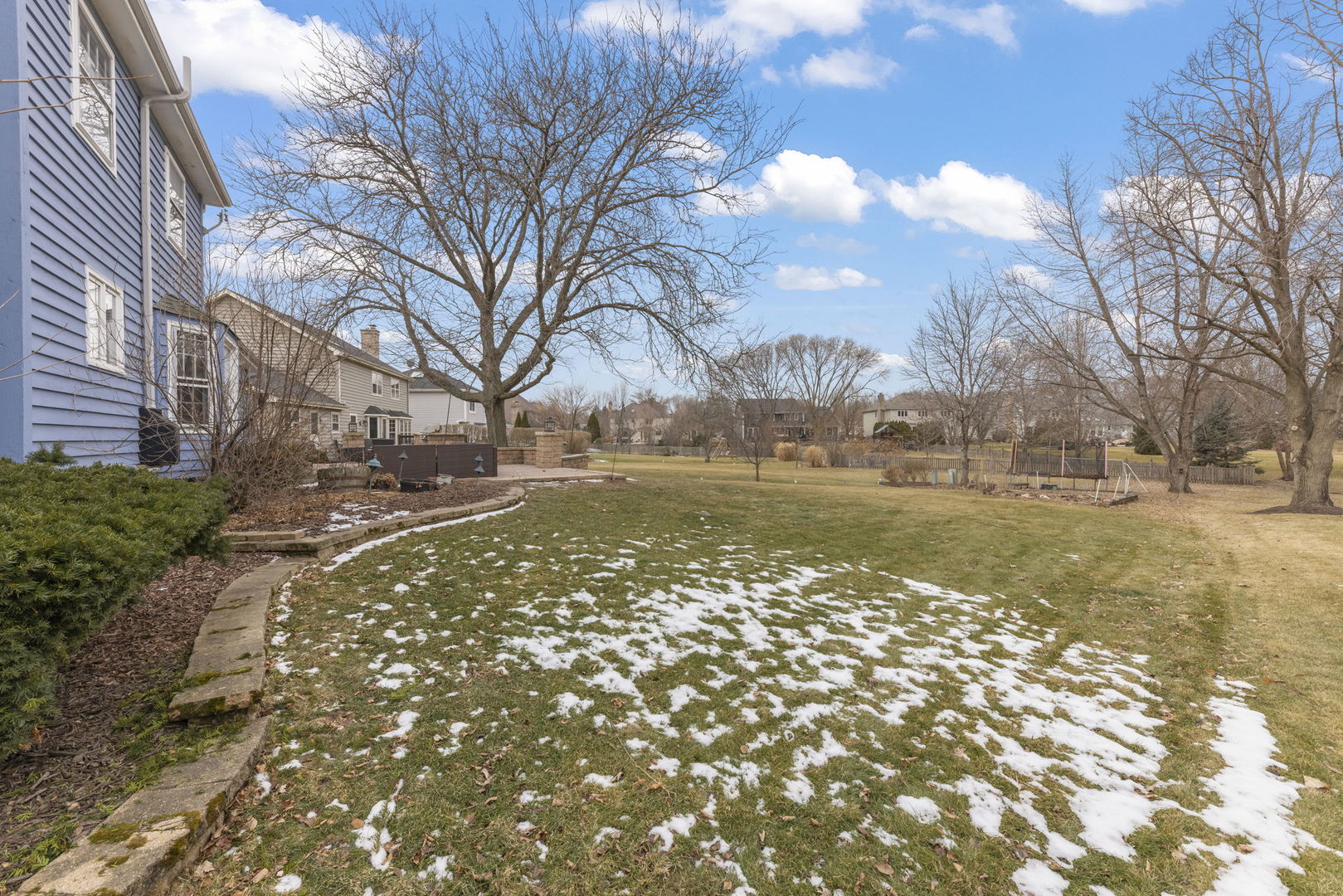 381 Prairie Knoll Drive, Naperville, IL 60565