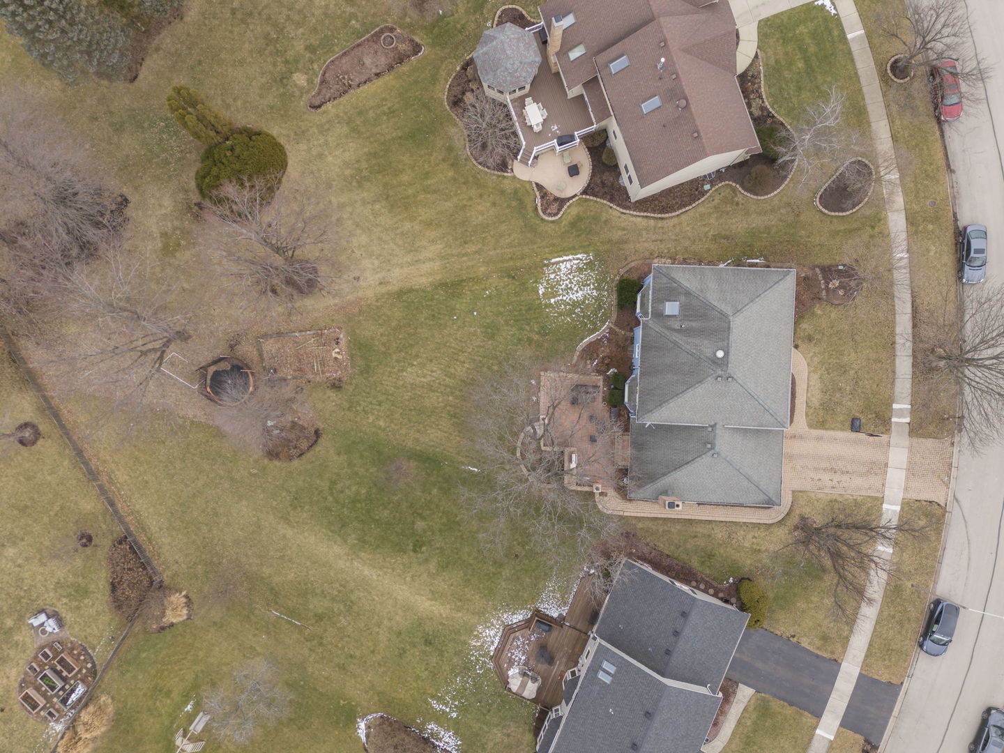 381 Prairie Knoll Drive, Naperville, IL 60565