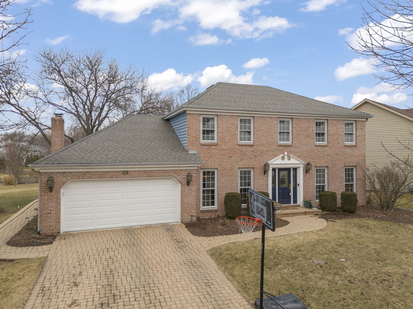 381 Prairie Knoll Drive, Naperville, IL 60565