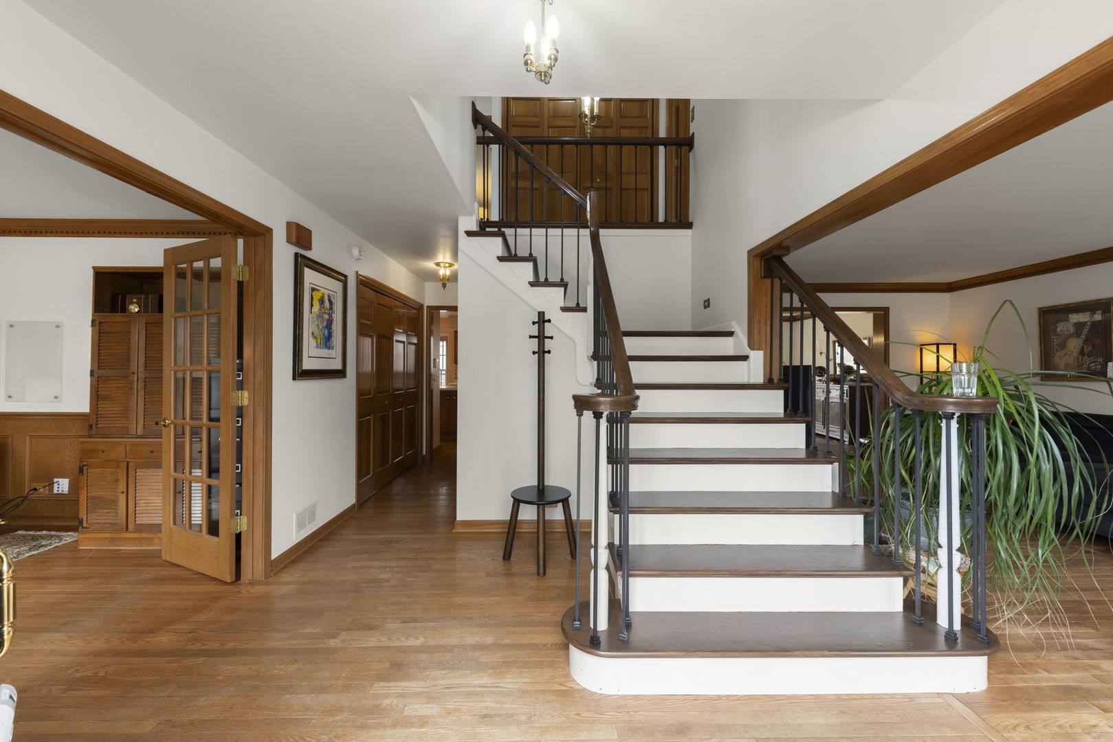 381 Prairie Knoll Drive, Naperville, IL 60565