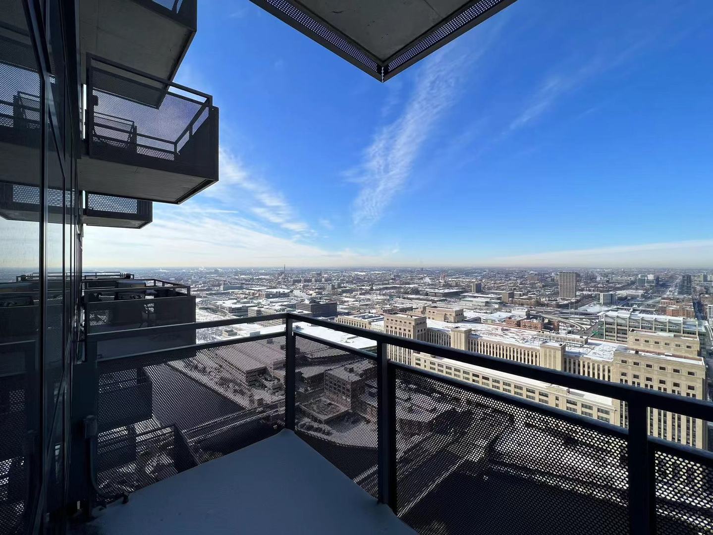 235 W VAN BUREN Street #4214, Chicago, IL 60607