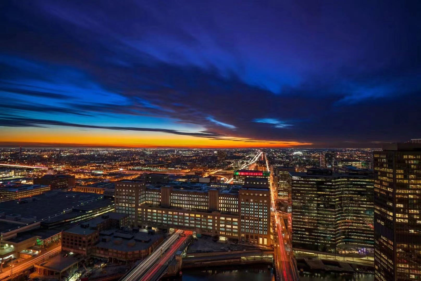 235 W VAN BUREN Street #4214, Chicago, IL 60607