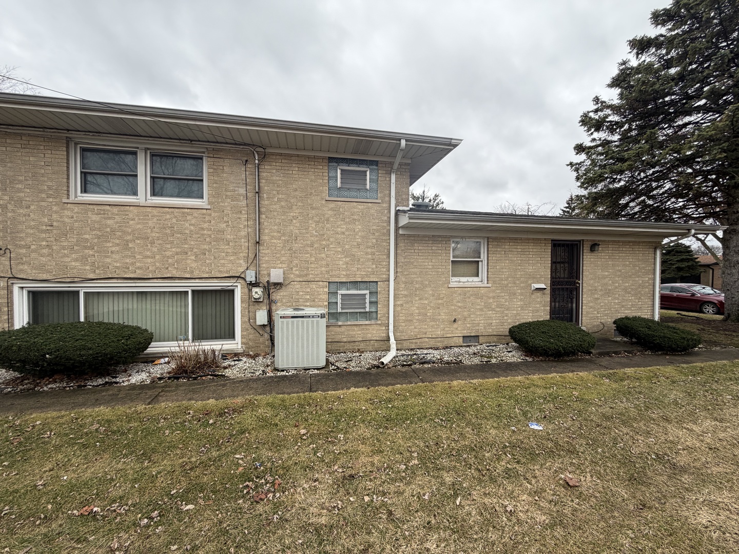 15265 Drexel Avenue, South Holland, IL 60473