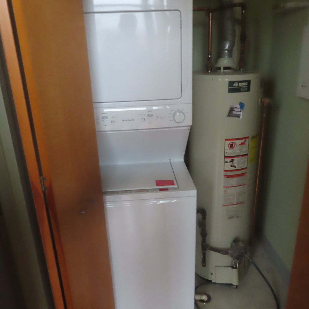 601 Linden Place #311, Evanston, IL 60202