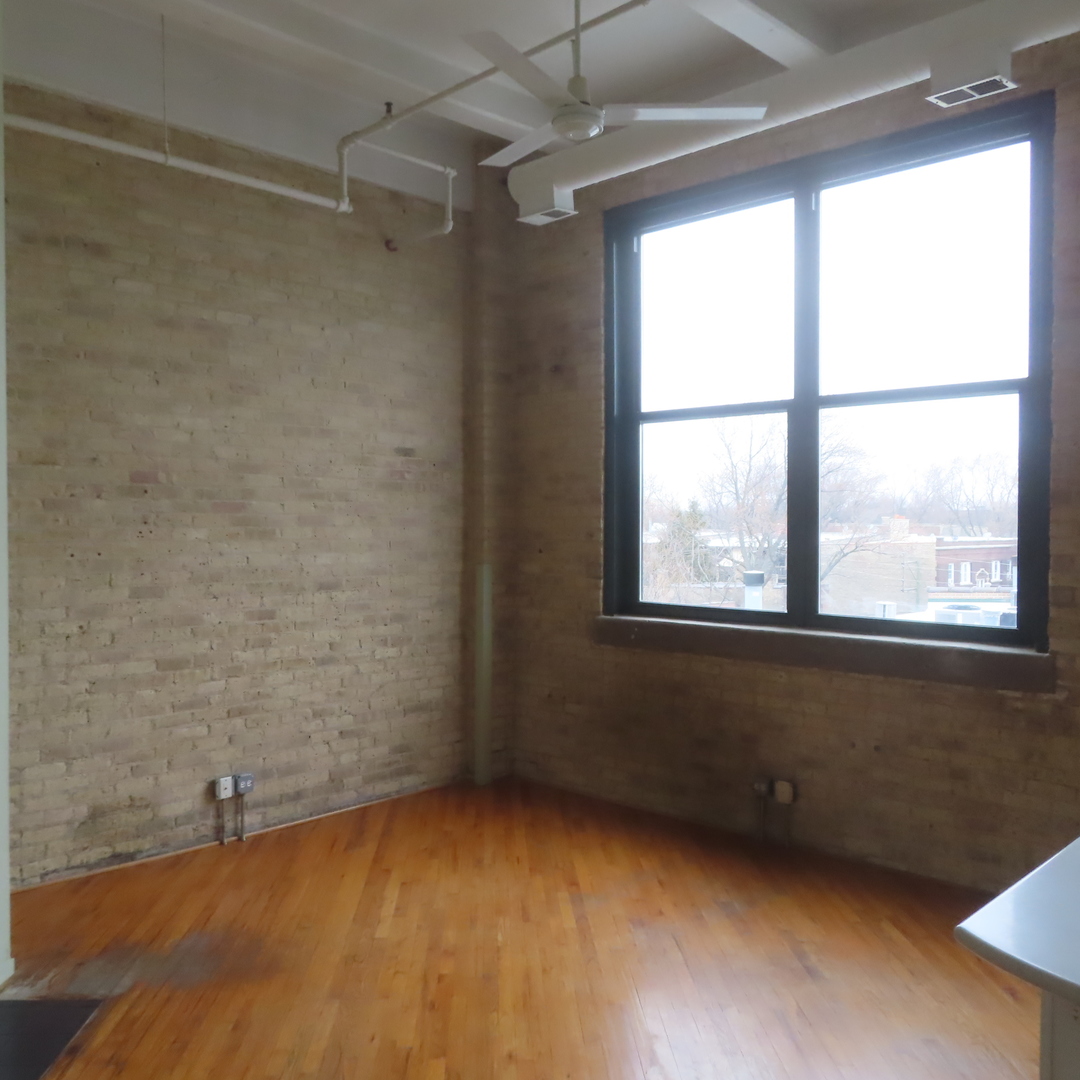 601 Linden Place #311, Evanston, IL 60202