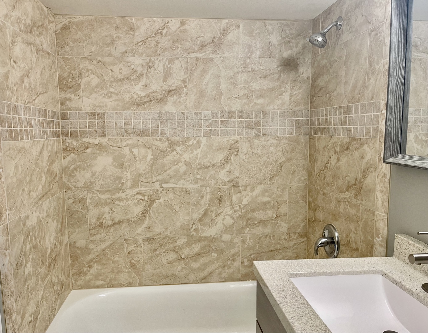 7830 W North Avenue #305, Elmwood Park, IL 60707