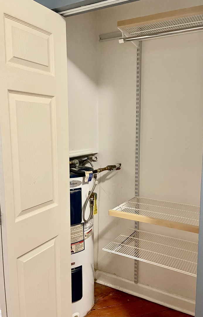 7830 W North Avenue #305, Elmwood Park, IL 60707