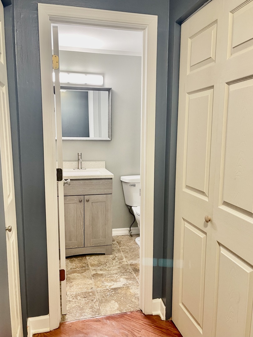 7830 W North Avenue #305, Elmwood Park, IL 60707