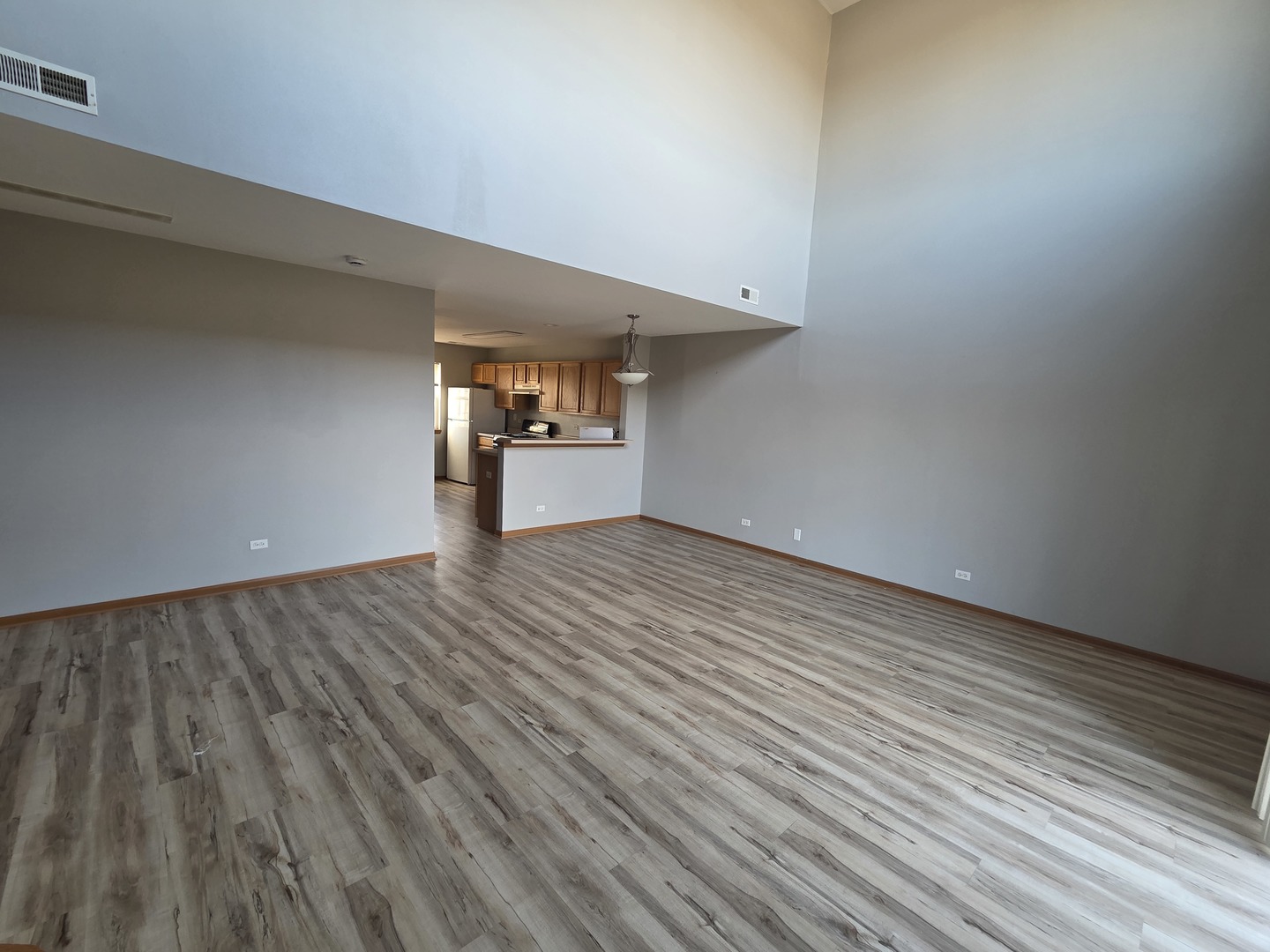 1633 W Chrysler Drive #1633, Belvidere, IL 61008