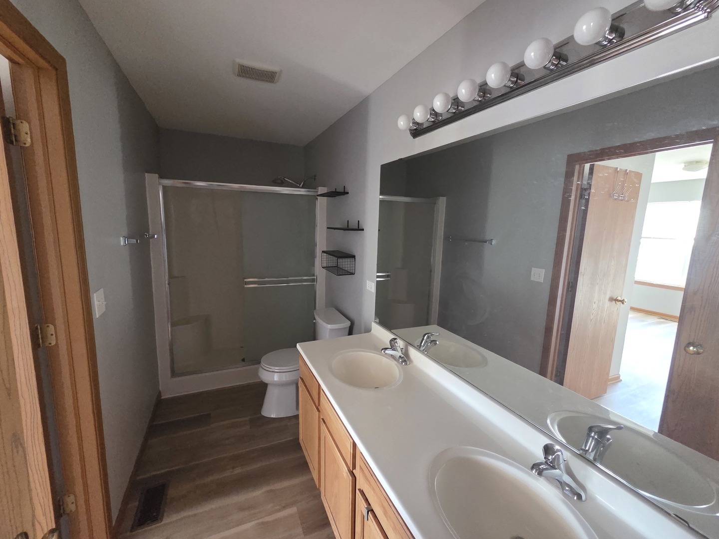 1633 W Chrysler Drive #1633, Belvidere, IL 61008