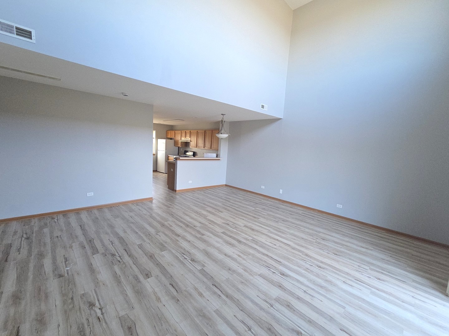 1633 W Chrysler Drive #1633, Belvidere, IL 61008