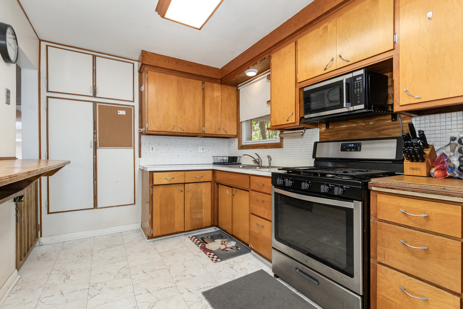 17518 Roy Street, Lansing, IL 60438