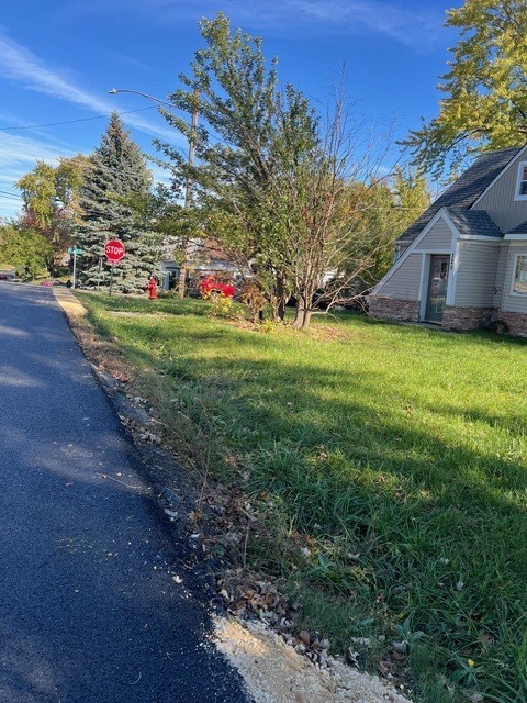 325 E Lake Shore Drive, Round Lake Park, IL 60073