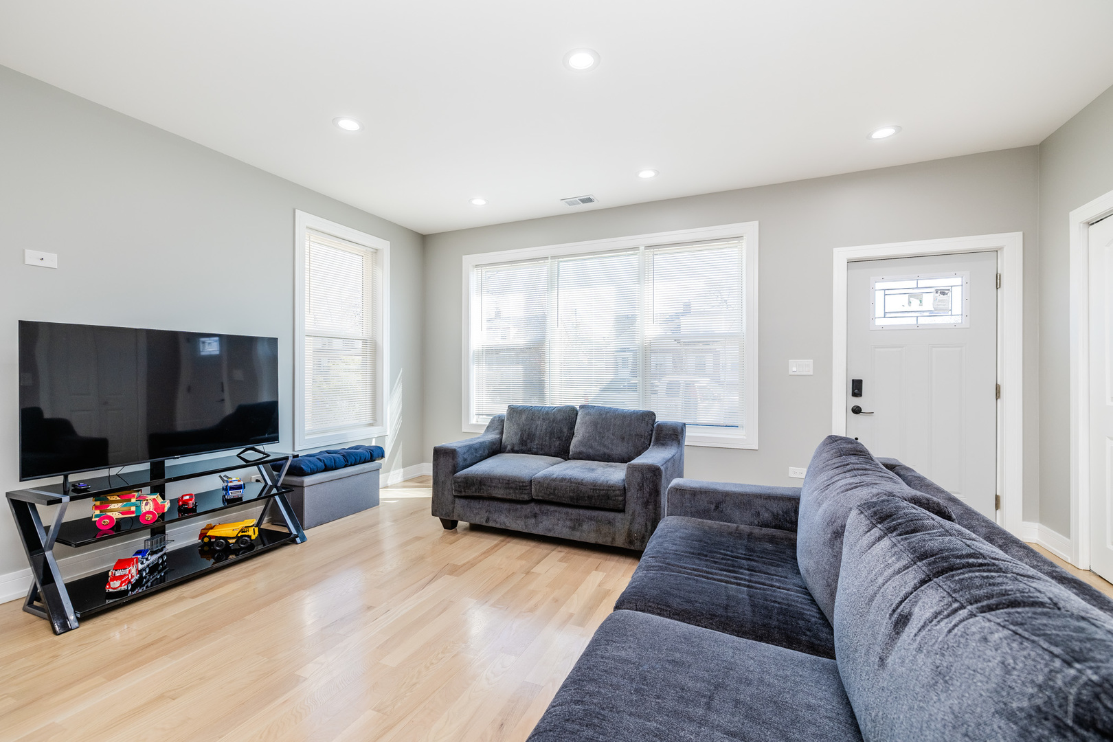 4448 Joliet Avenue, Lyons, IL 60534