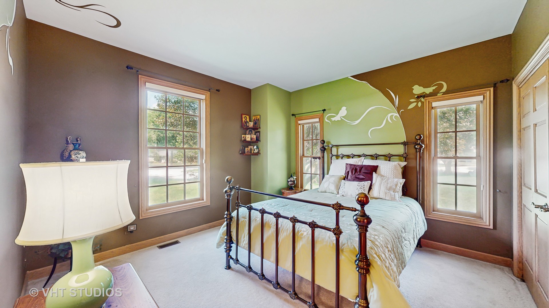 1527 Lexington Circle, Schaumburg, IL 60173