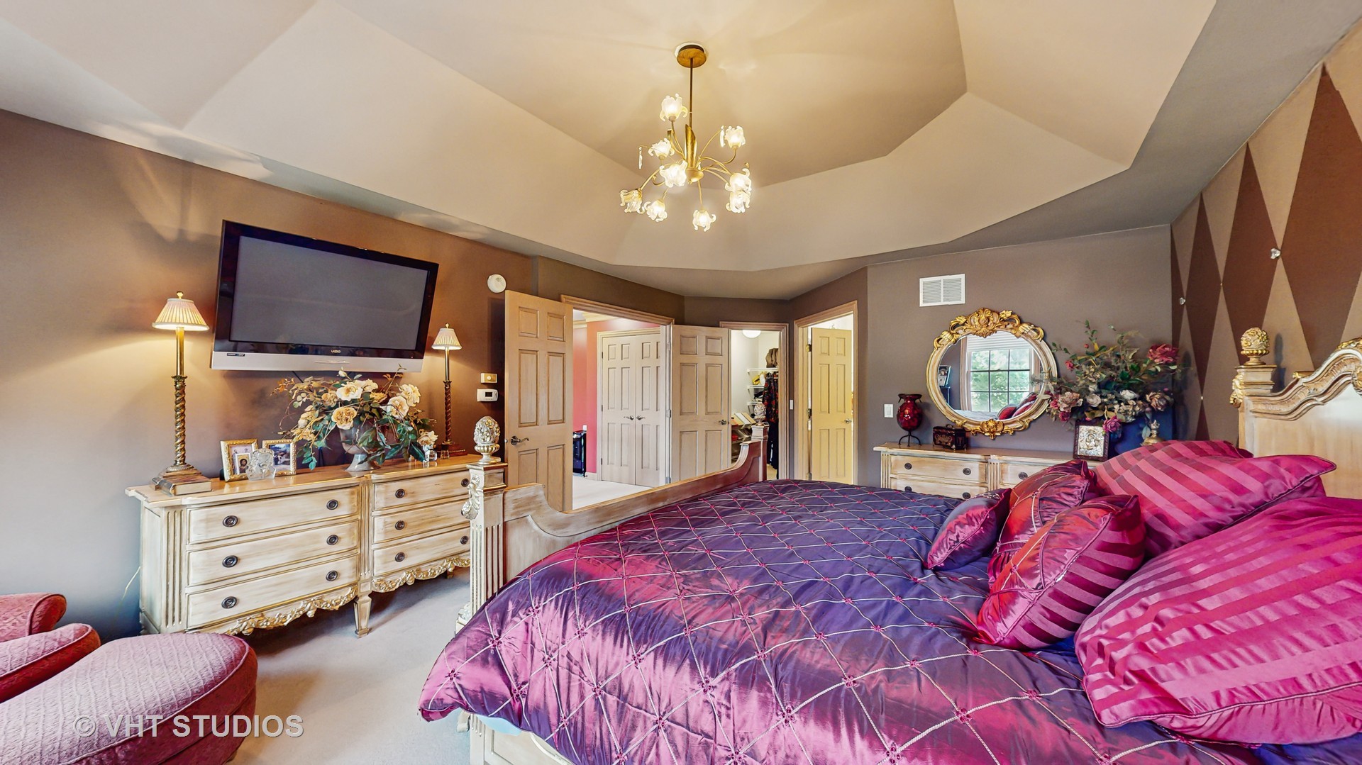 1527 Lexington Circle, Schaumburg, IL 60173