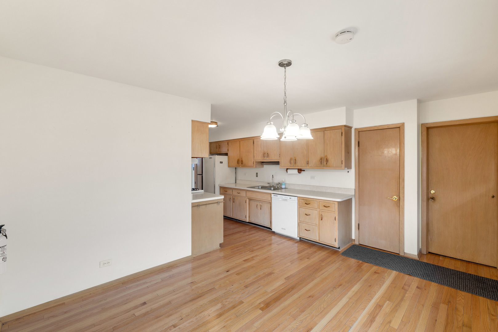 5132 W 105th Place, Oak Lawn, IL 60453