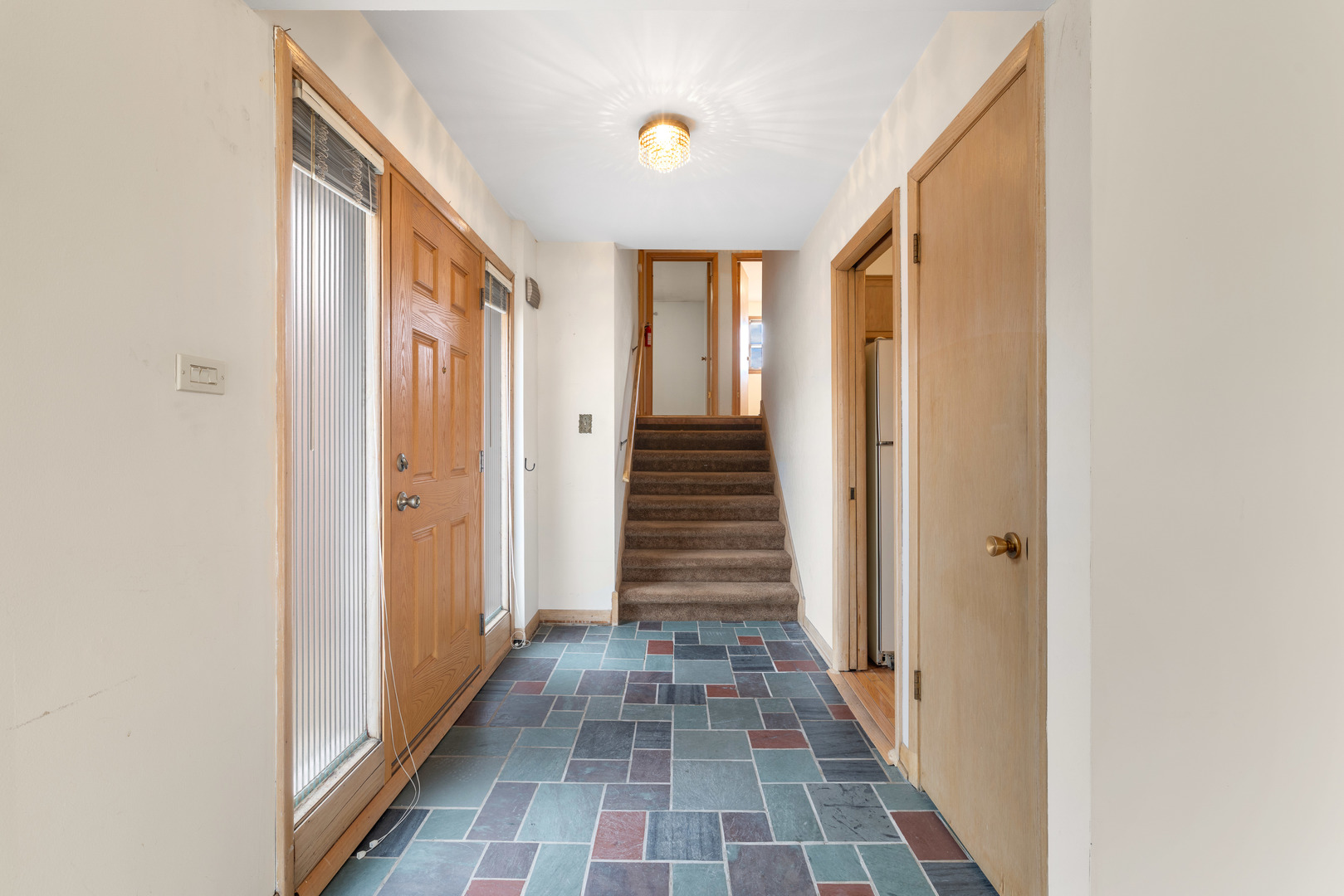 5132 W 105th Place, Oak Lawn, IL 60453