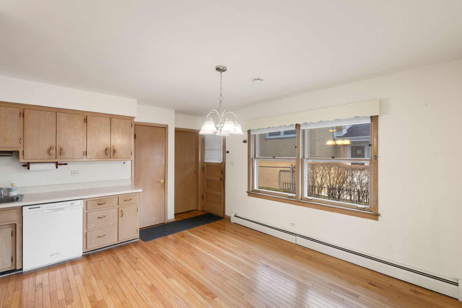 5132 W 105th Place, Oak Lawn, IL 60453