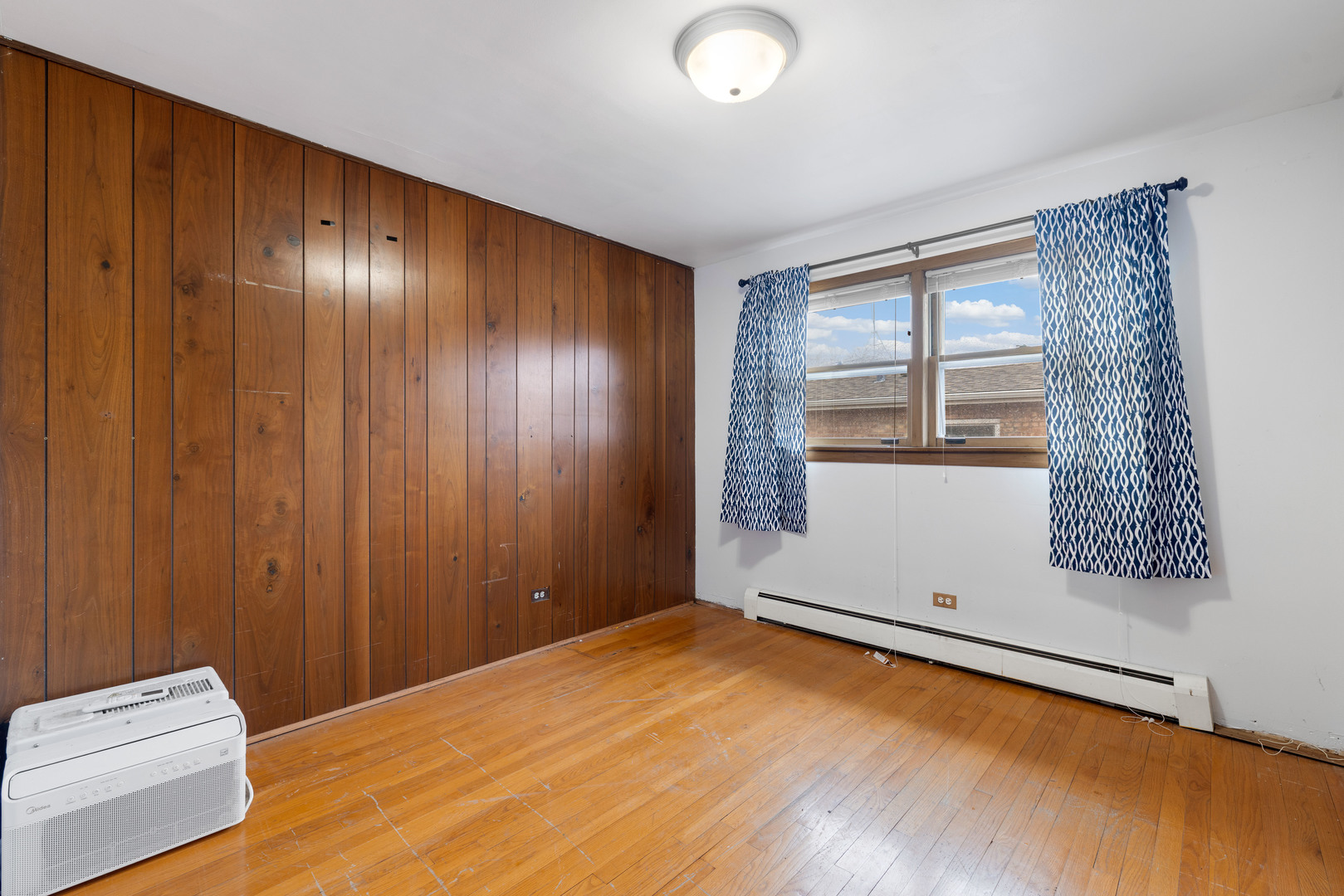 5132 W 105th Place, Oak Lawn, IL 60453