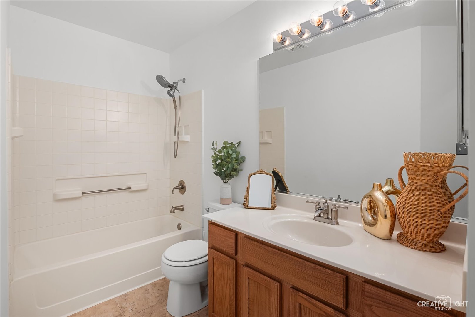 2398 Savoy Court, Aurora, IL 60503