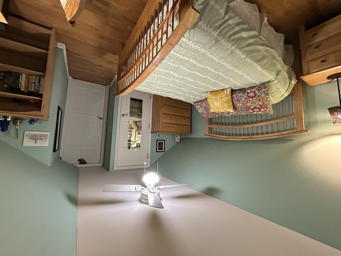 171 E Cayuga Avenue, Elmhurst, IL 60126