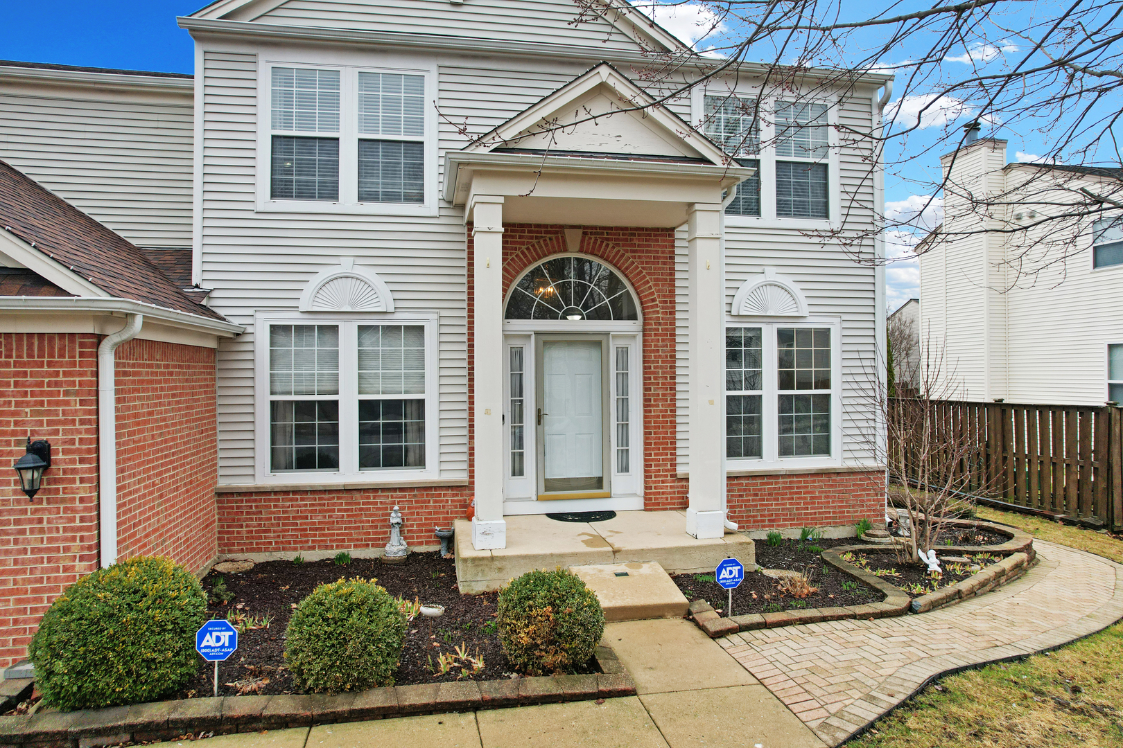 11724 S Glenn Circle, Plainfield, IL 60585