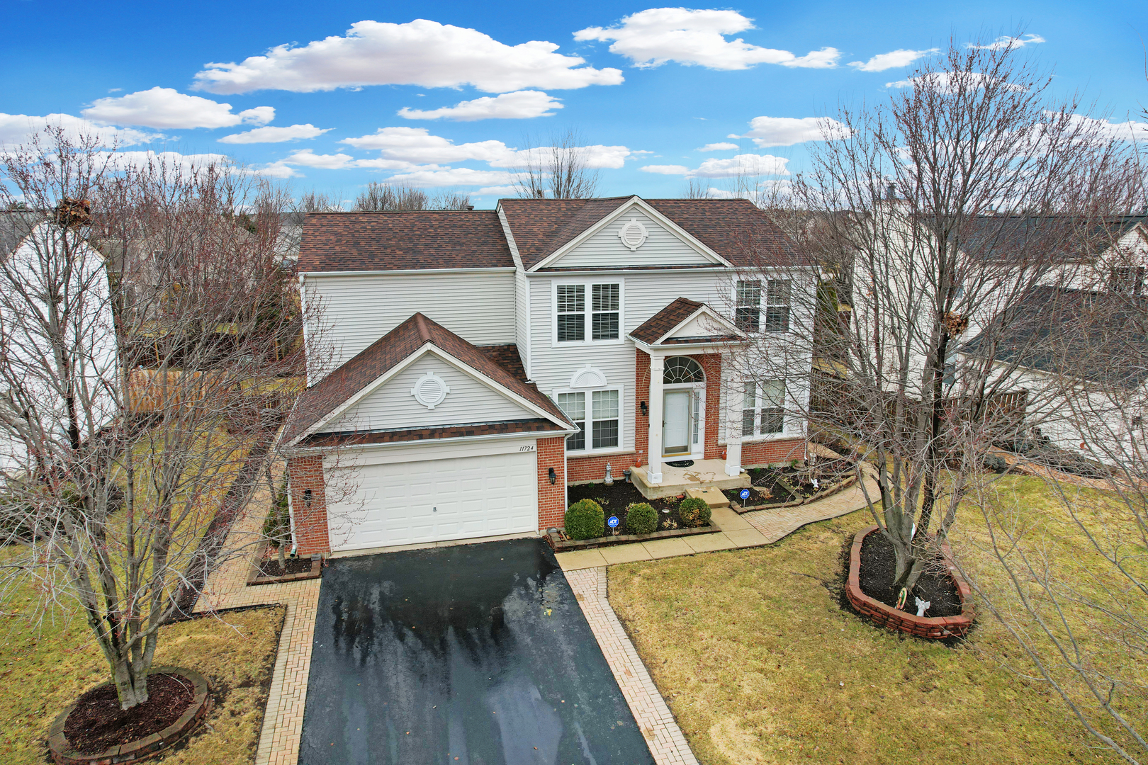 11724 S Glenn Circle, Plainfield, IL 60585