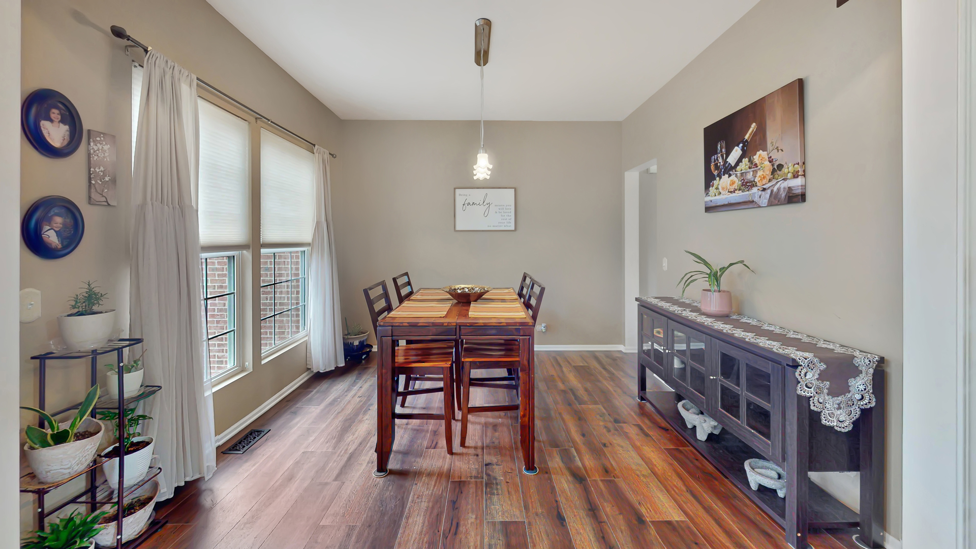 11724 S Glenn Circle, Plainfield, IL 60585