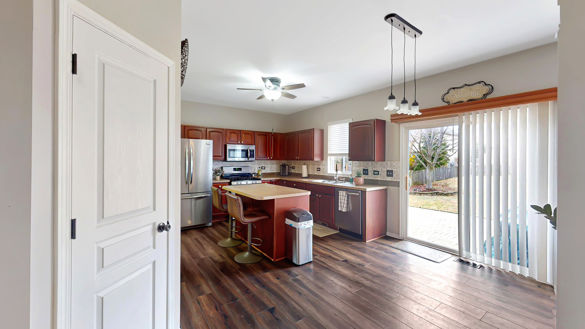 11724 S Glenn Circle, Plainfield, IL 60585