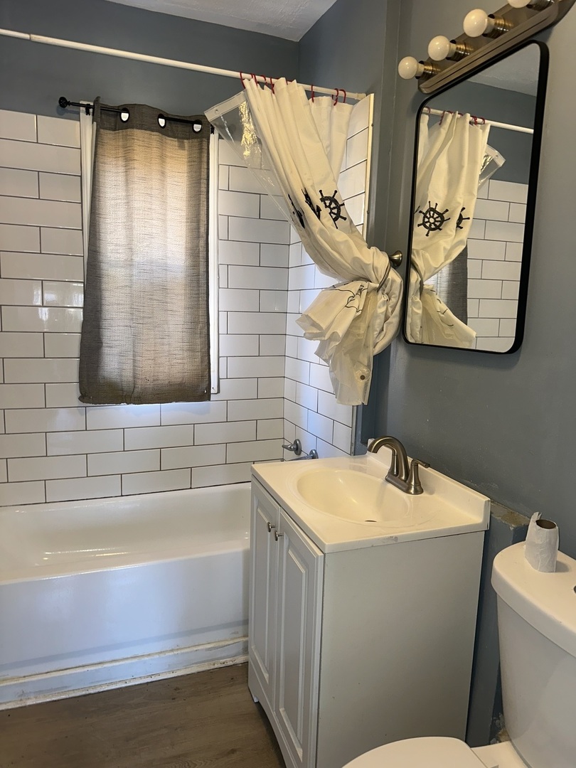 154 W 118th Street #2, Chicago, IL 60628