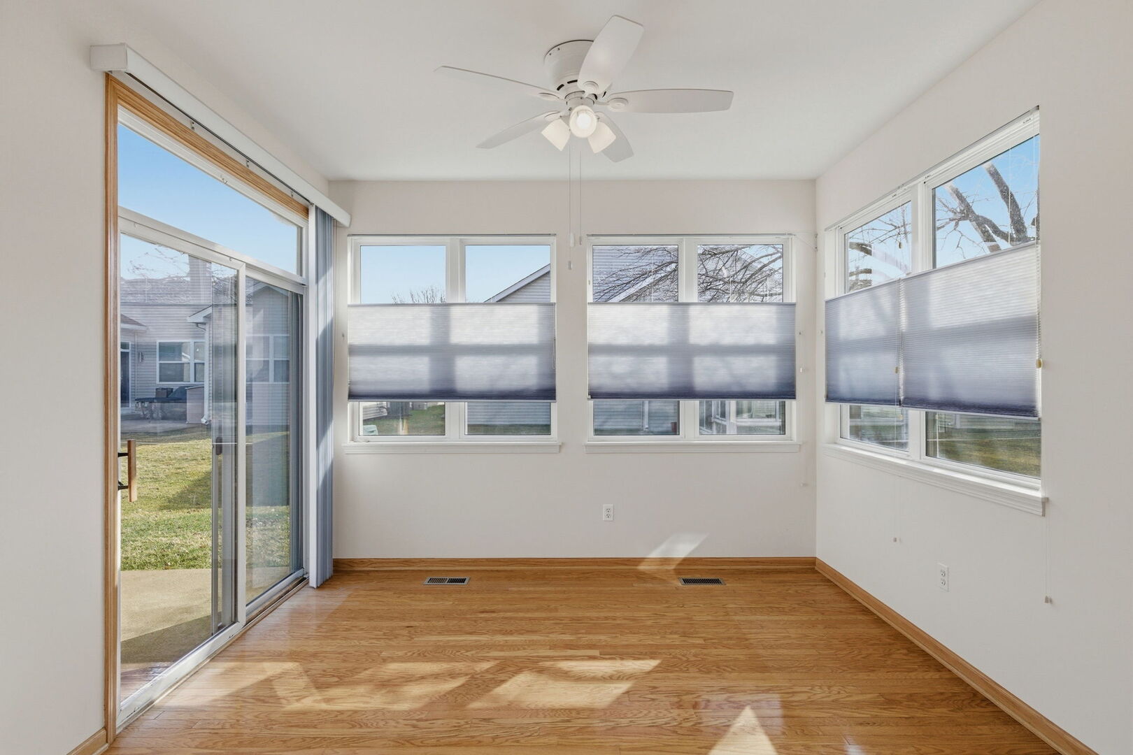 1547 W Cadillac Circle, Romeoville, IL 60446