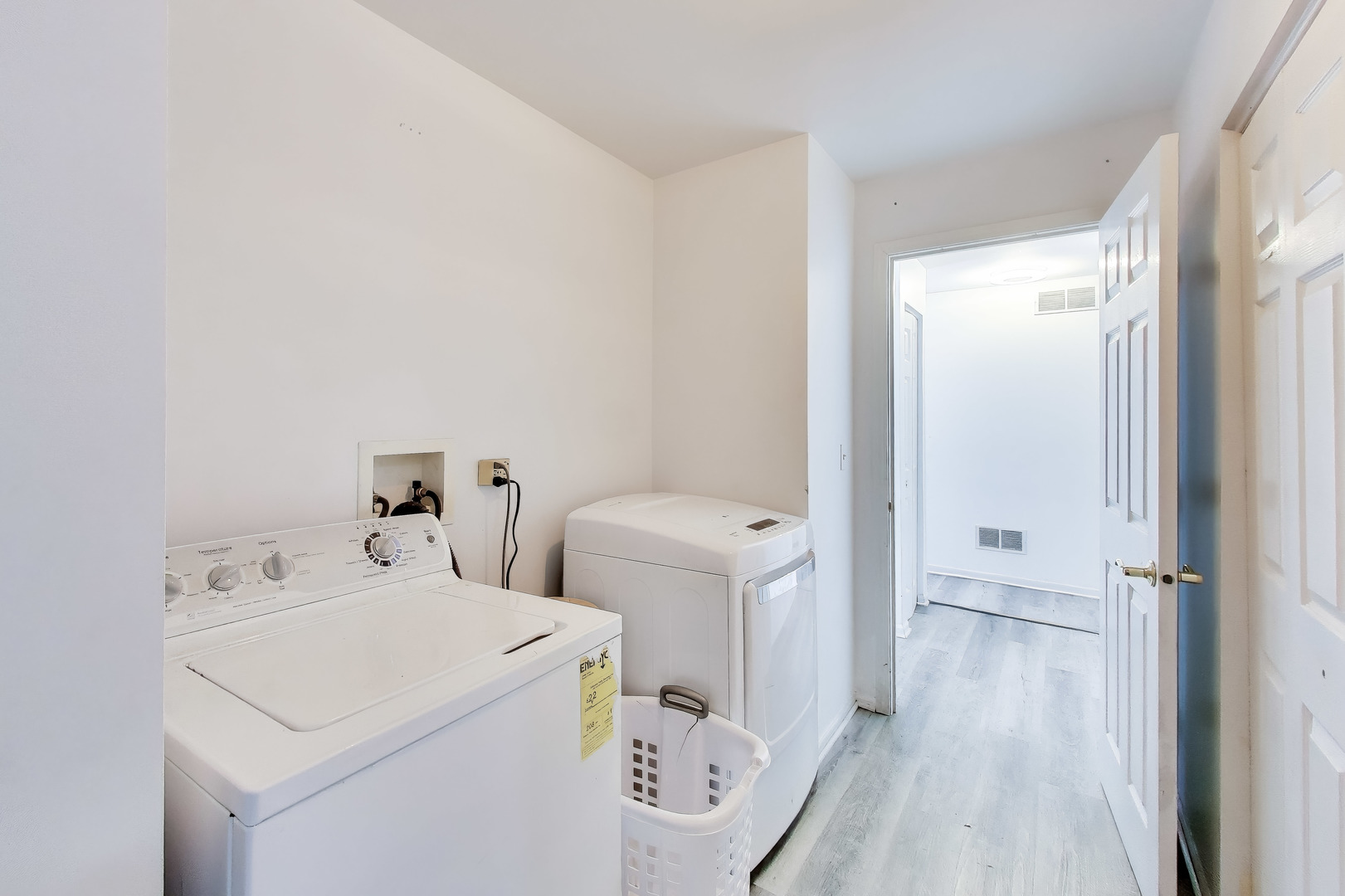 418 Kresswood Drive #0, McHenry, IL 60050