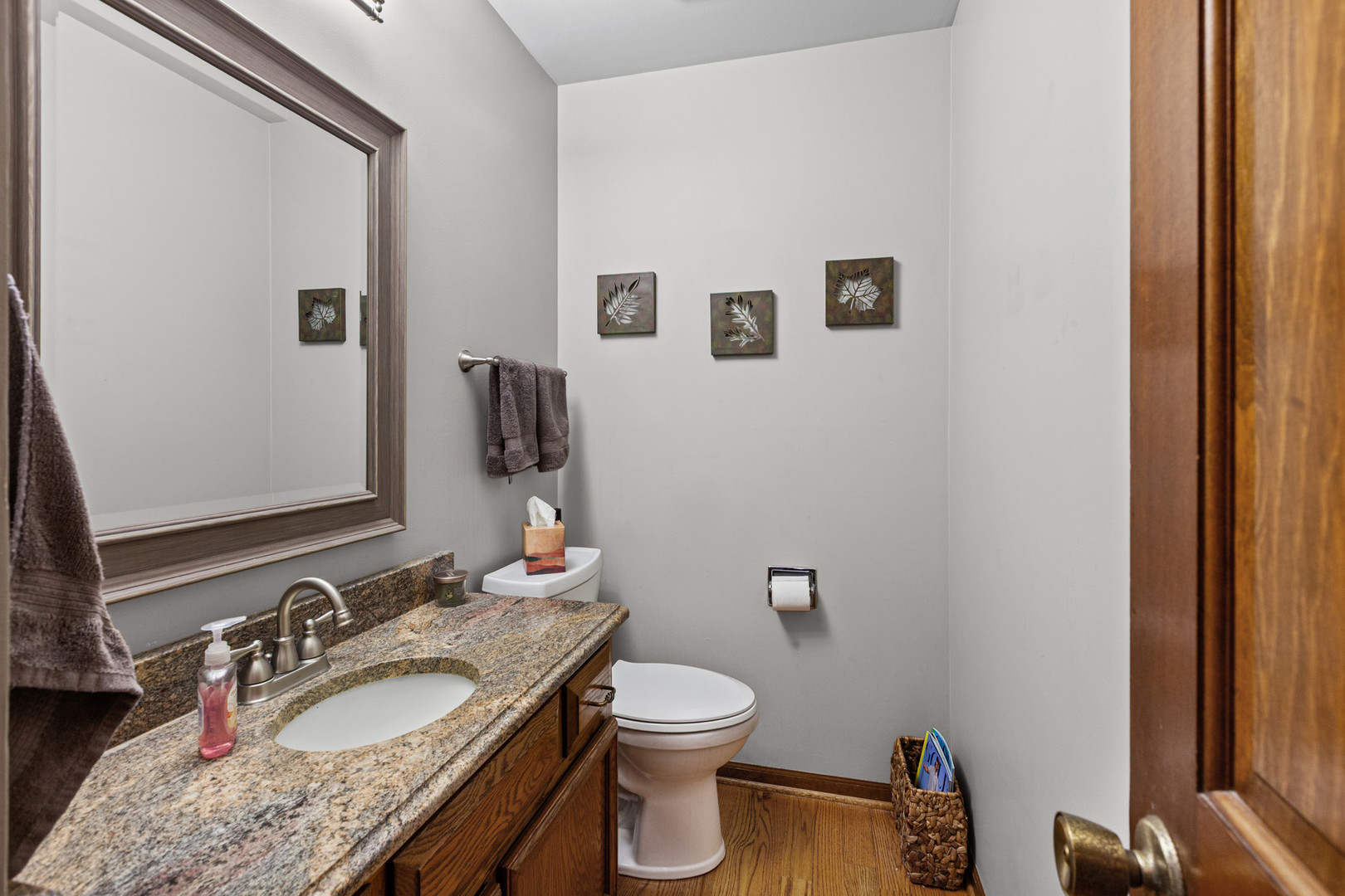 840 Mobile Court, Naperville, IL 60540