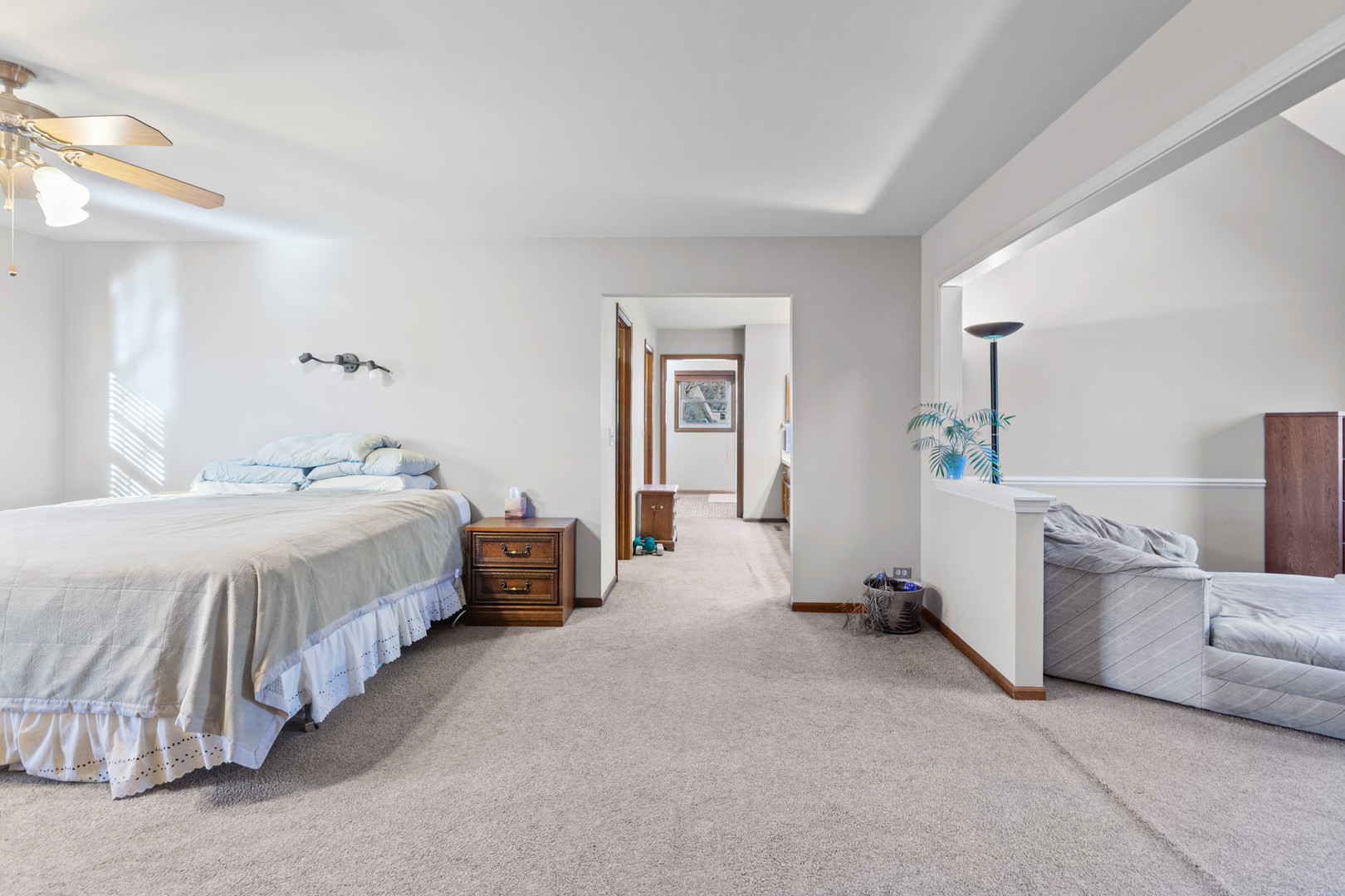 840 Mobile Court, Naperville, IL 60540