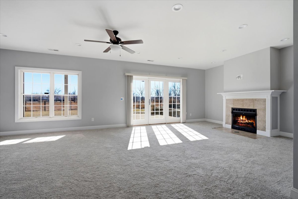 2711 Radbourne Drive, Bloomington, IL 61704