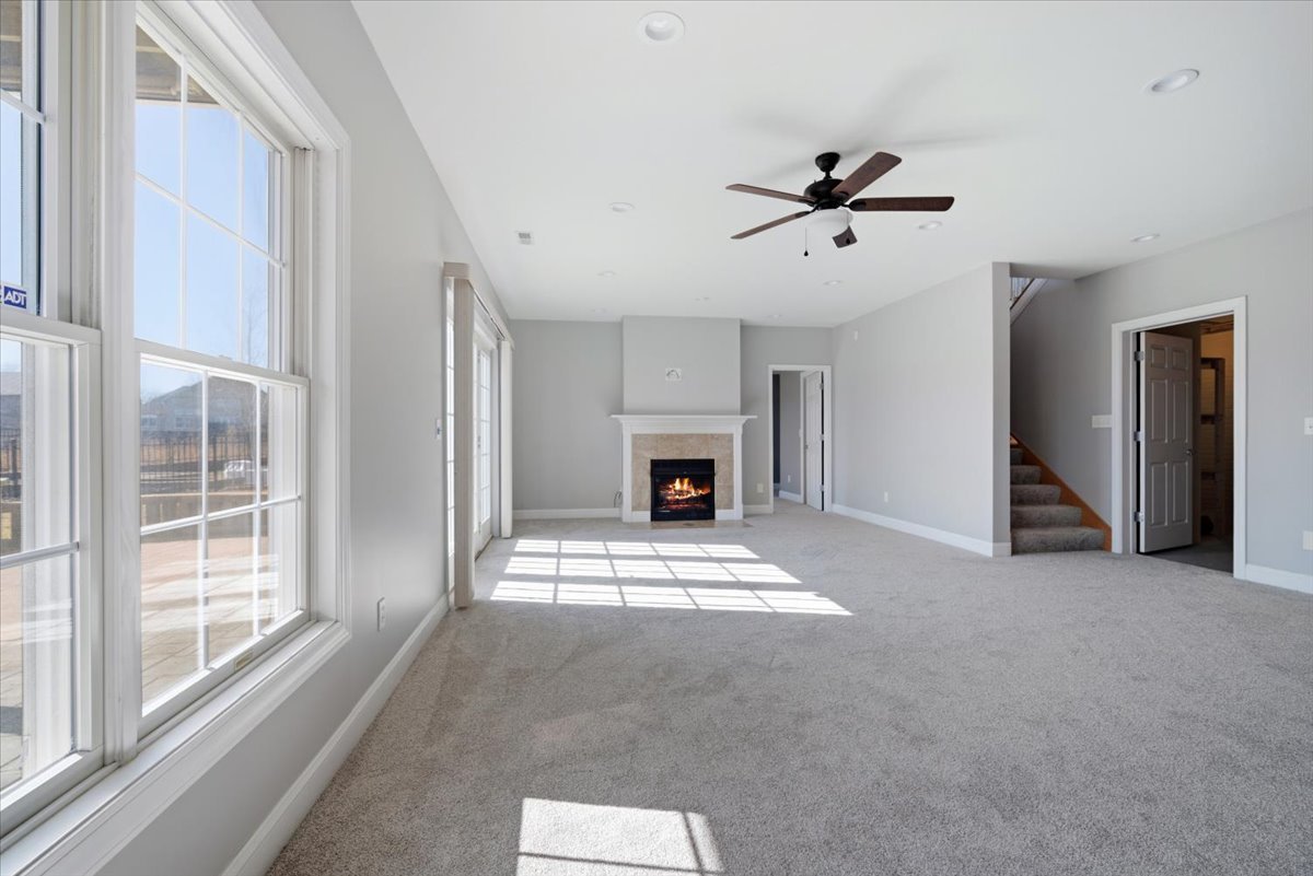 2711 Radbourne Drive, Bloomington, IL 61704