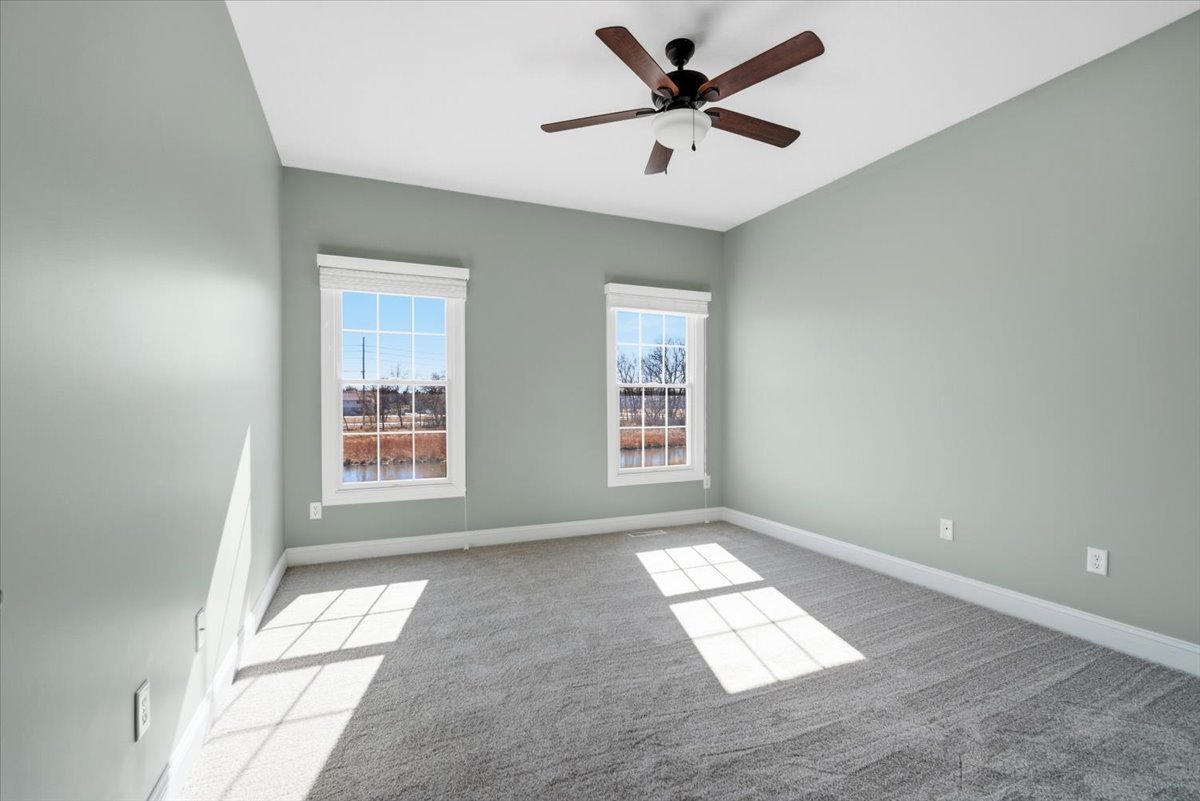 2711 Radbourne Drive, Bloomington, IL 61704