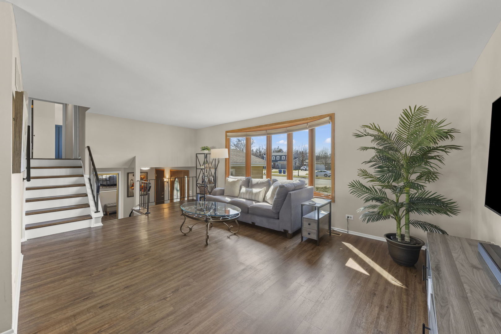 1551 Briarcliffe Boulevard, Wheaton, IL 60189