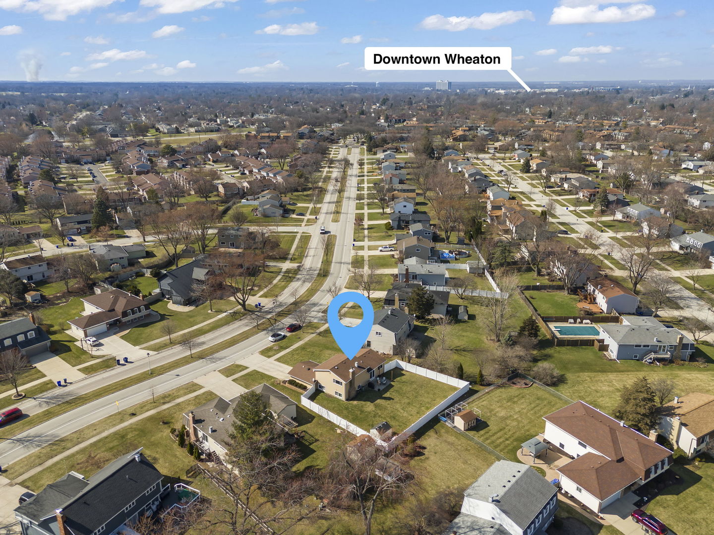 1551 Briarcliffe Boulevard, Wheaton, IL 60189