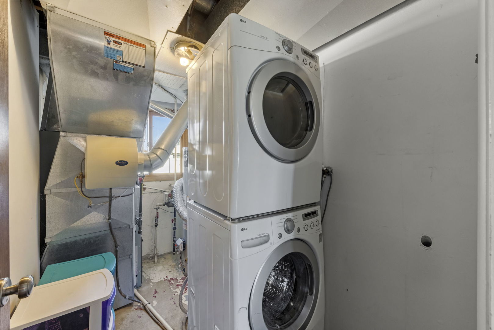 1551 Briarcliffe Boulevard, Wheaton, IL 60189