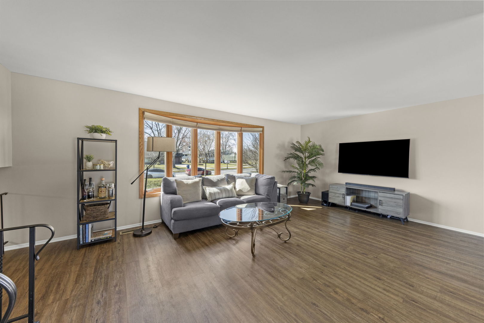 1551 Briarcliffe Boulevard, Wheaton, IL 60189