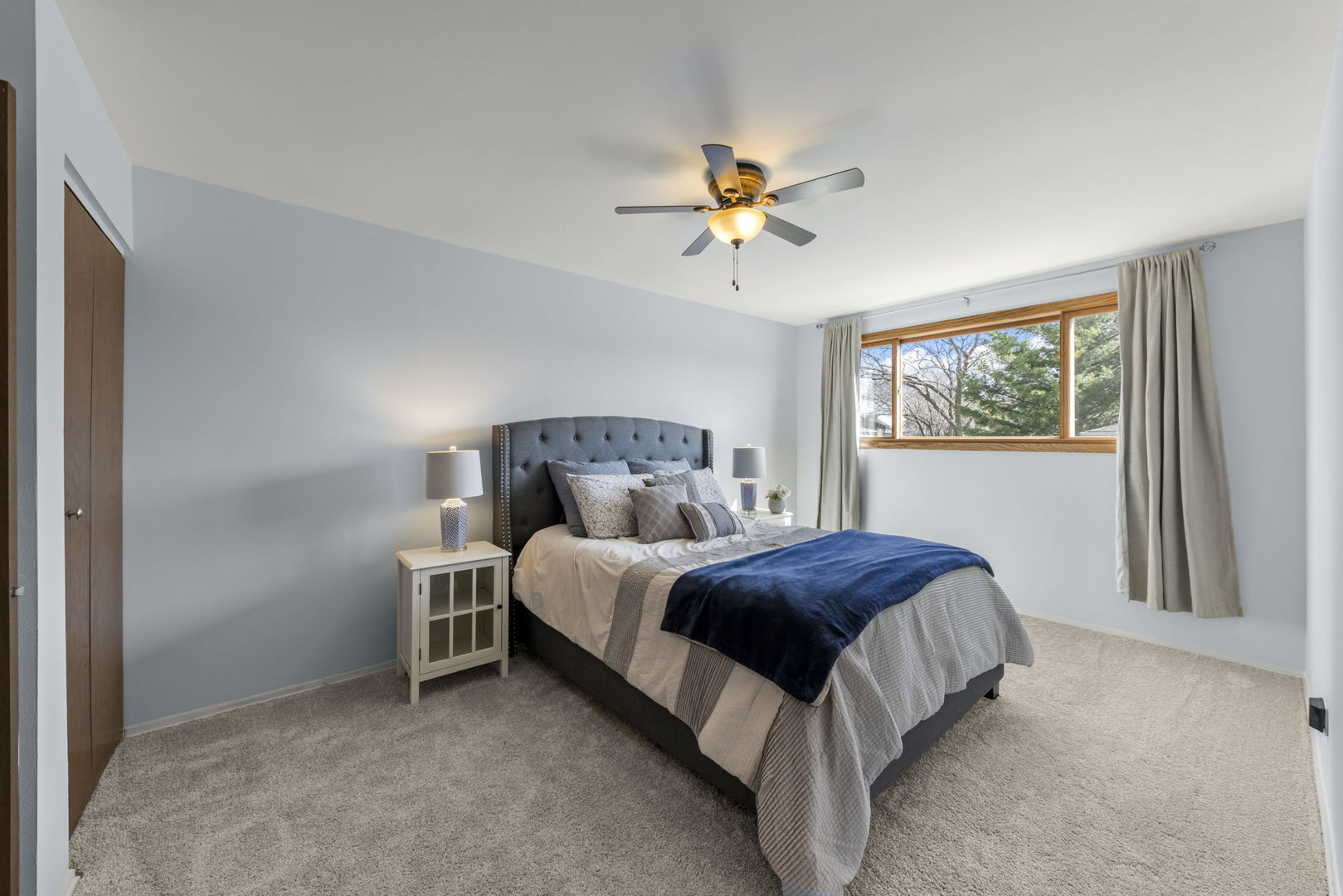 1551 Briarcliffe Boulevard, Wheaton, IL 60189